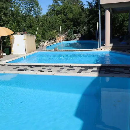 Paradiso Di Mogano * Kras